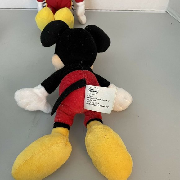 Mickey Mouse NASCAR Race Car Driver + Itty Bitty - Picture 6 of 12